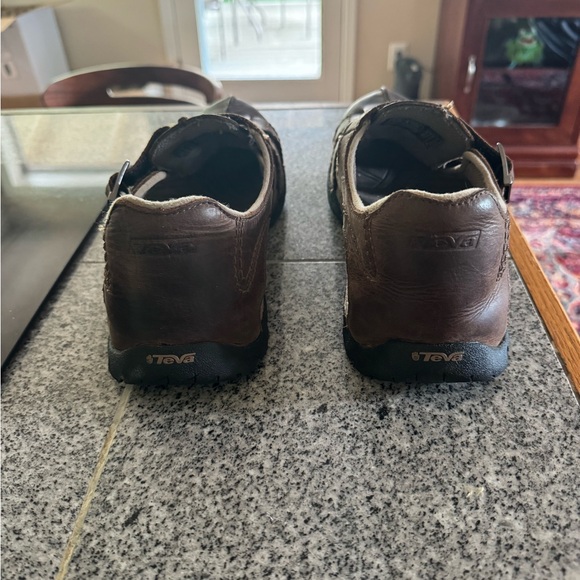 Teva leather sandals brown size 10 - Picture 5 of 6